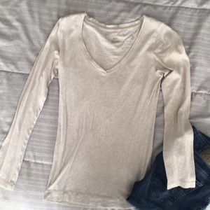 V-Neck Long Sleeve Shirt